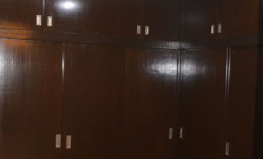 PRICED TO SELL. 3 bedroom modern condo near NAAIA AIRPORT and European School in Palm Grove Paranaque