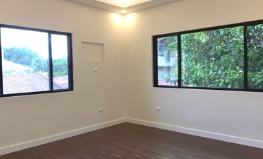 House for sale Elegant Single Unit Along J. Elizalde Bf Homes at Parañaque