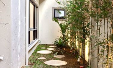 House for sale Elegant Single Unit Along J. Elizalde Bf Homes at Parañaque