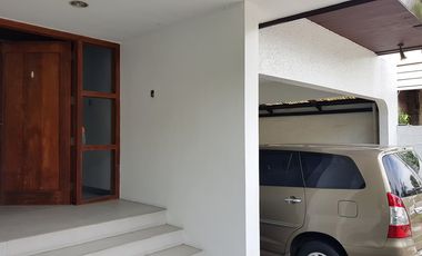 4 Bedroom House with Pool For Rent - Valle Verde 1, Pasig