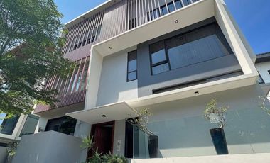 McKinley Hill Village 5BR For Lease!