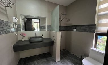 3BR+maidroom villa in el nido downtown with private pool and cliff view