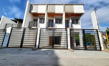 Townhouse For Sale in North Caloocan