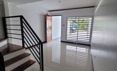Townhouse For Sale in North Caloocan