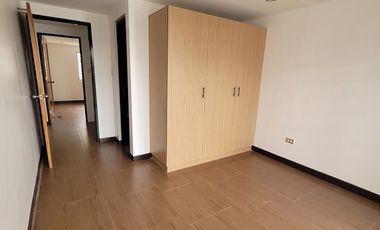 Townhouse For Sale in North Caloocan