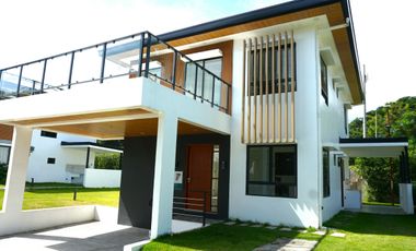 Samantha Model – A Grand 5-Bedroom Home in Victoria South of Alabang