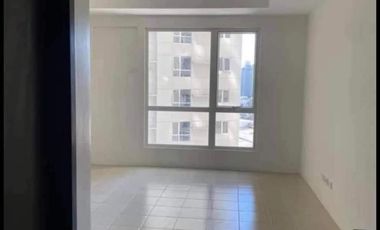 Studio Unit in Mandaluyong Connected to MRT Boni Rent to Own Condo Pioneer Woodlands