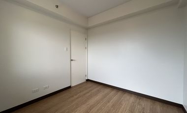 2BR Condo Unit with Parking for Sale at The Atherton, Parañaque City