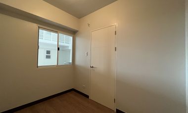 2BR Condo Unit with Parking for Sale at The Atherton, Parañaque City