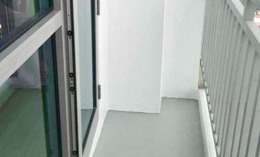 FOR RENT One Bedroom Unit Acqua Private Res NEWLY RENOVATED  Mandaluyong City