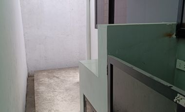For sale almost brand new bungalow in Villaggio Telabastagan Sn. Fernando Pamp.