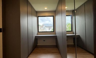 4 bedroom 3 Storey house Verdana