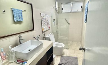 VALLE VERDE 1: House For Rent, 3BR Plus Den, Lot area 443 sqm, Floor area 400m2