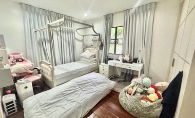 VALLE VERDE 1: House For Rent, 3BR Plus Den, Lot area 443 sqm, Floor area 400m2