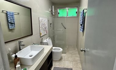 VALLE VERDE 1: House For Rent, 3BR Plus Den, Lot area 443 sqm, Floor area 400m2