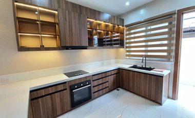 House for Sale in Tahanan Village BF Homes Paranaque