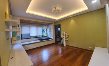 Ayala Alabang Modern House with pool near Filivest Hillsborough BGC