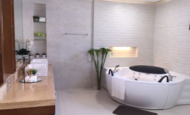Ayala Alabang Modern House with pool near Filivest Hillsborough BGC