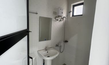 For Sale 2 Storey House and Lot w/ Overlooking in Woodlands Hills San Mateo  KSA