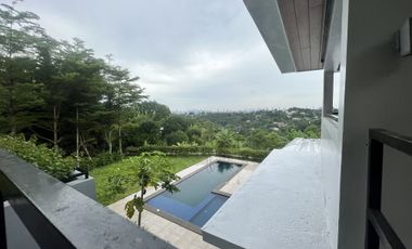 For Sale 2 Storey House and Lot w/ Overlooking in Woodlands Hills San Mateo  KSA