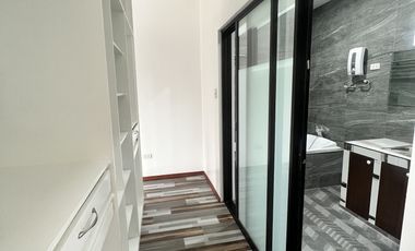 For Sale 2 Storey House and Lot w/ Overlooking in Woodlands Hills San Mateo  KSA