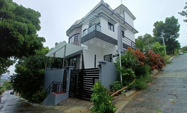 For Sale 2 Storey House and Lot w/ Overlooking in Woodlands Hills San Mateo  KSA