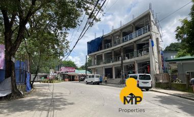 FOR LEASE and FOR SALE COMMERCIAL LAND GOOD FOR WAREHOUSE, CARWASH, RESTO IN AMPARO CALOOCAN