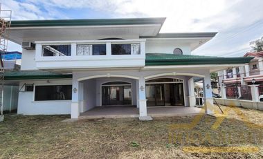 For Sale 560sqm House and Lot!