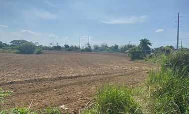 Commercial lot lease