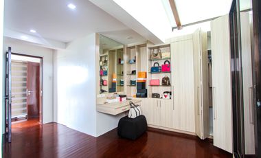 For Sale: Luxurious 5-Bedroom Sea View with Indoor Pool at Amara Subdivision