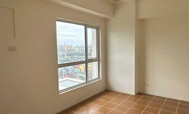 Bi-Level 2BR with balcony Lipat Agad Condo for Sale in Manila Sta Mesa