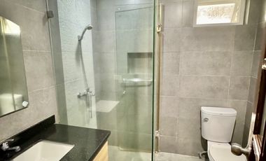 For sale 7 bedroom in Bel Air 2, Makati