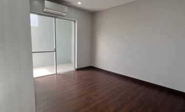 FOR SALE: Spacious 4-Bedroom Townhouse with Basement in Kapitolyo, Pasig City