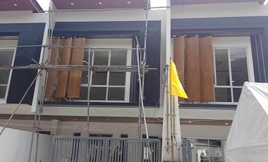 LAST ONE UNIT OVERLOOKING HOUSE AND LOT FOR SALE  IN ANTIPOLO WITH LOWER GROUND FLOOR