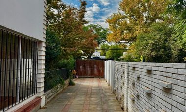CASA 165 M2, 4D 2B CANDELARIA GOYENECHEA, VITACURA