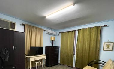 FOR RENT CORNER LOT HOUSE IN SANTAROSA ESTATES 1, STA ROSA, LAGUNA