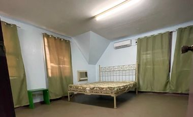 FOR RENT CORNER LOT HOUSE IN SANTAROSA ESTATES 1, STA ROSA, LAGUNA