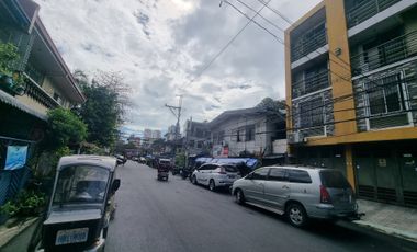 NEAR DLSU AND MAKATI CBD SPACIOUS 5BR CORNER TOWNHOUSE