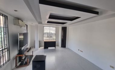 NEAR DLSU AND MAKATI CBD SPACIOUS 5BR CORNER TOWNHOUSE