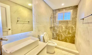 Great Deal Alabang Hills, Muntinlupa: House for Sale, Lot area 603 sqm