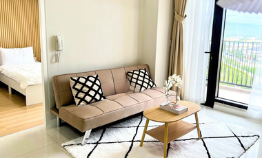 2BR Loft for RENT in Mandani Bay, Mandaue City