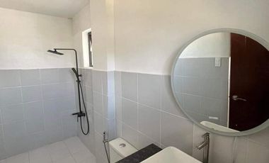 3STOREY TH 5BR, 5TB Near De LASALLE DASMARIÑAS CAVITE