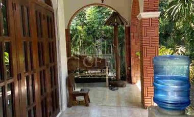 Elegant Retirement Compound Villa  w/ Pool near SM Urdaneta