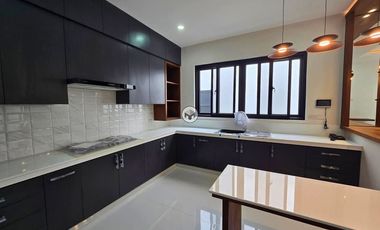 Brand New 5-Bedroom House and Lot for Sale in BF Homes Paranaque