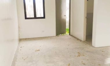 SMDC CHEERFUL HOMES FLEXI HOME END C UNIT W/PARKING