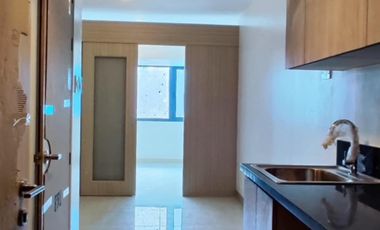 Pre selling condo near Naia