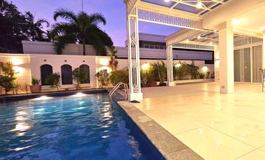 RUSH‼️ELEGANT HOUSE FOR SALE IN AYALA ALABANG
