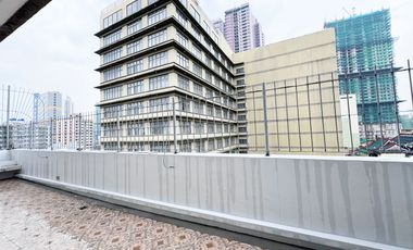 Park Tower - UNIT R16 Penthouse Condominium For Rent