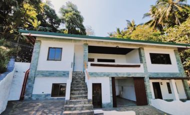 Beach Resort House with mountain and sea view, 5 BR, 4 TB with swimming pool
