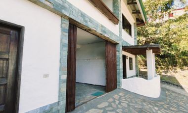 Beach Resort House with mountain and sea view, 5 BR, 4 TB with swimming pool